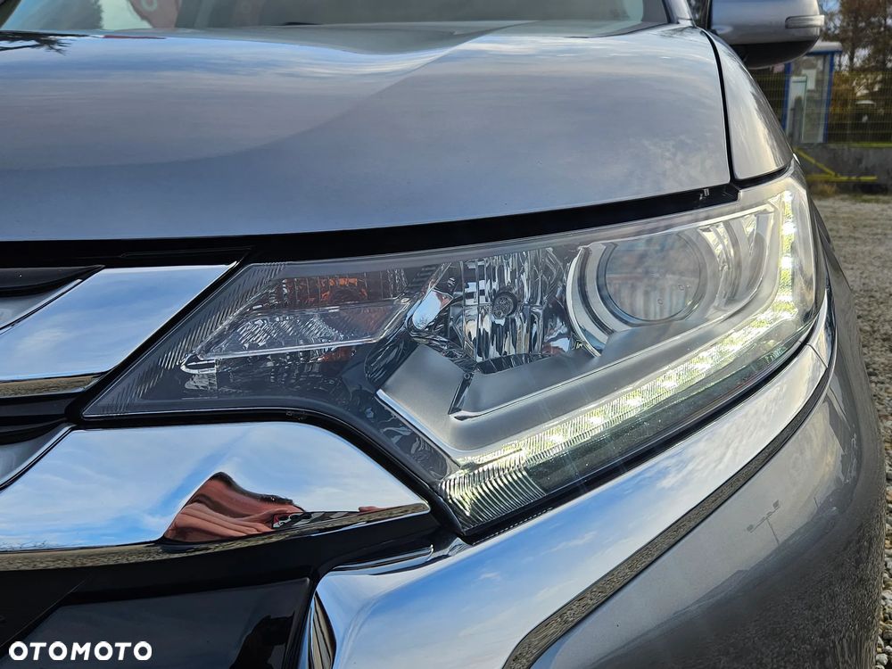 Mitsubishi Outlander 2.0 2WD Diamant - 8