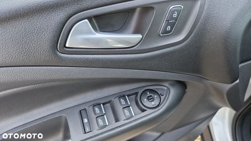 Ford Kuga 1.5 EcoBoost 4x4 Titanium - 25