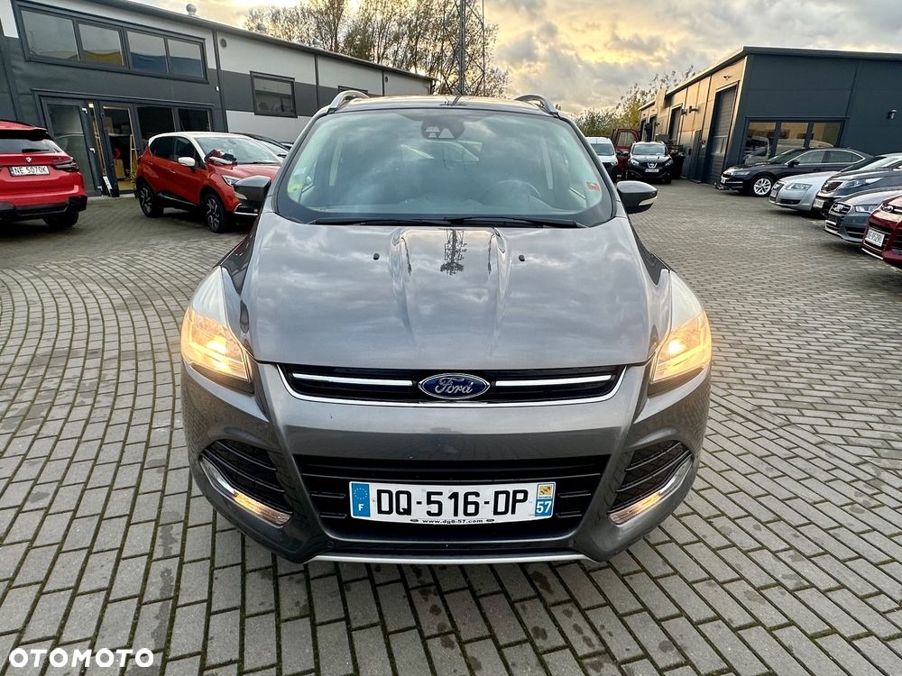 Ford Kuga 2.0 TDCi 2x4 Titanium - 2