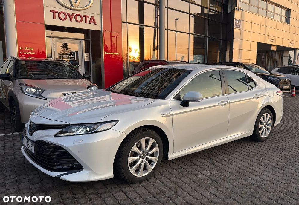 Toyota Camry Business Edition - 10