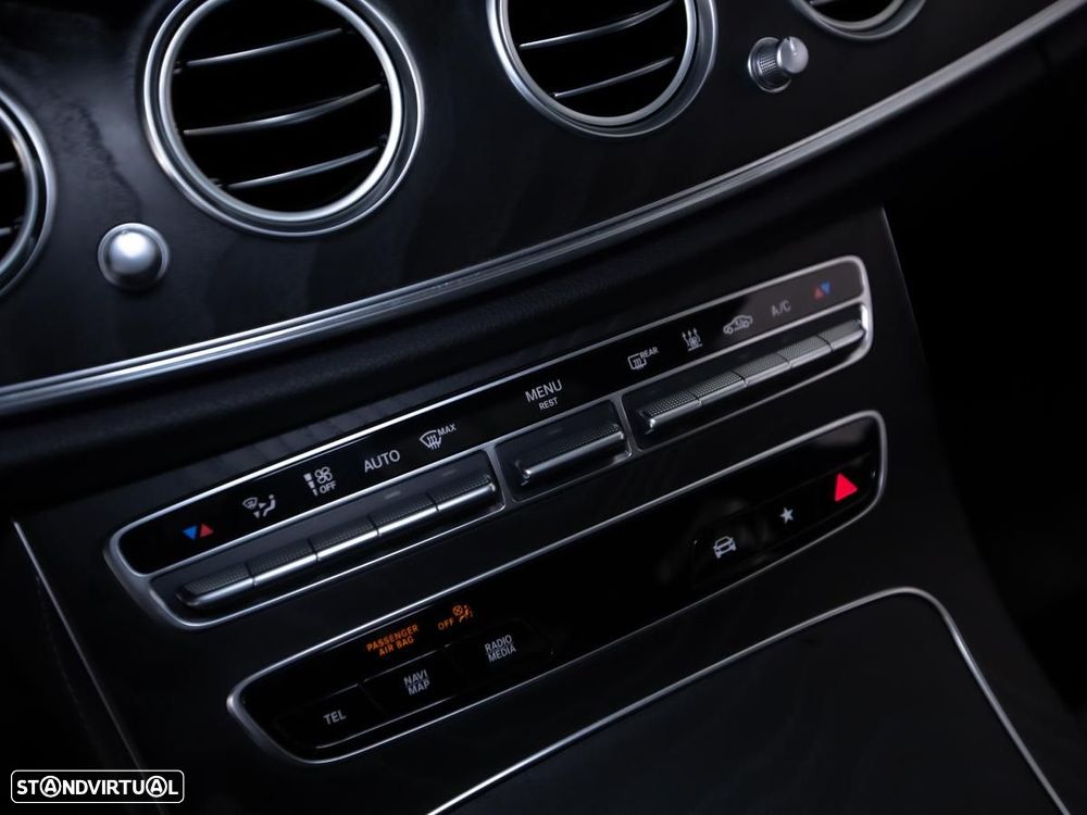 Mercedes-Benz E 300 de 9G-TRONIC AMG Line - 25