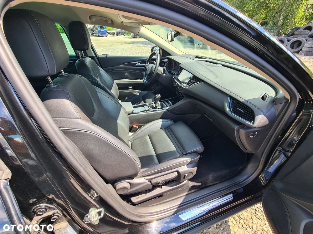 Opel Insignia - 31