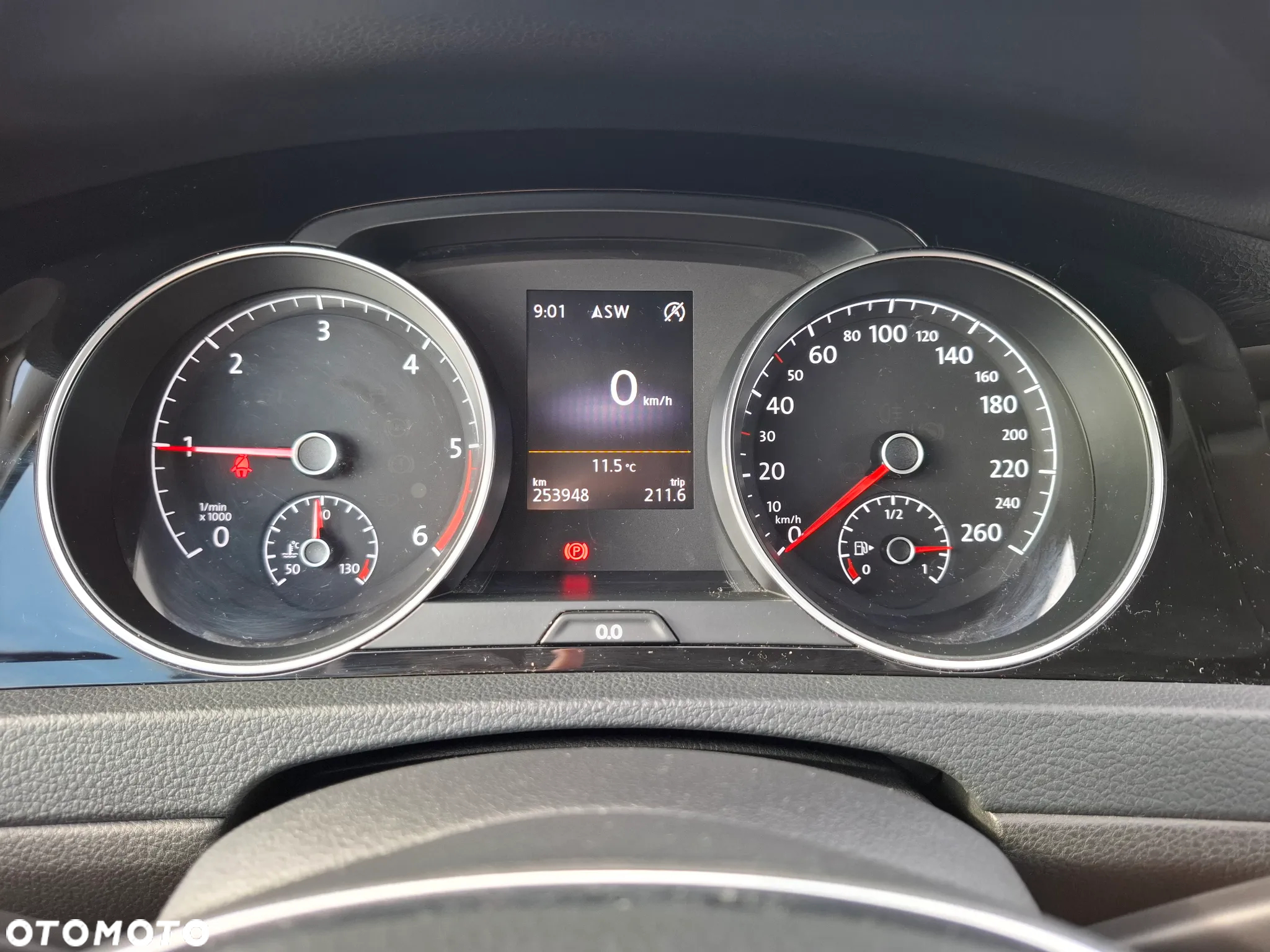 Volkswagen Golf VII 1.6 TDI BlueMotion Trendline - 17