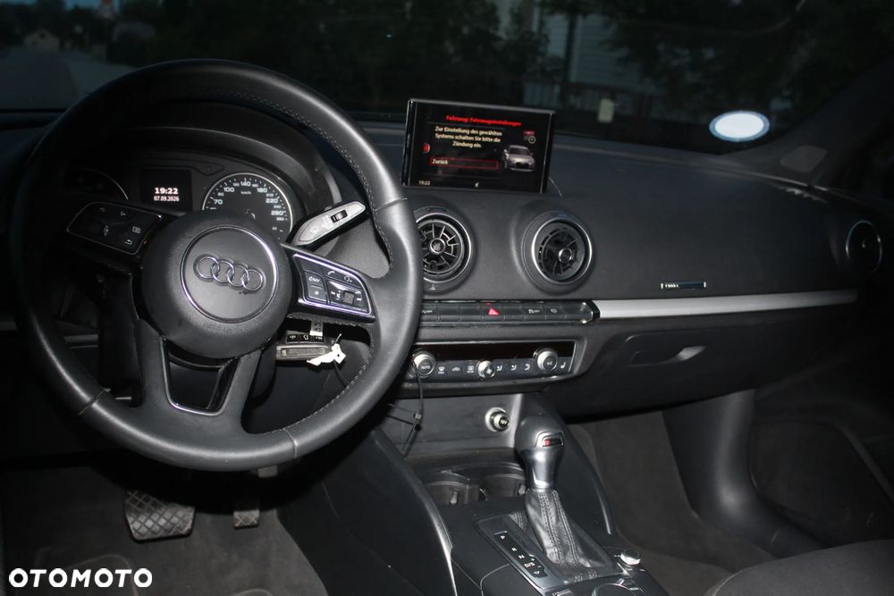 Audi A3 Limousine 35 TFSI Sport S tronic - 9