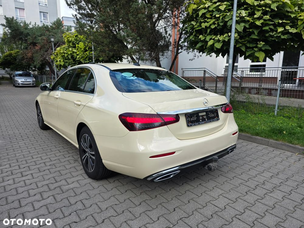 Mercedes-Benz Klasa E 220 d 4Matic 9G-TRONIC Avantgarde - 19