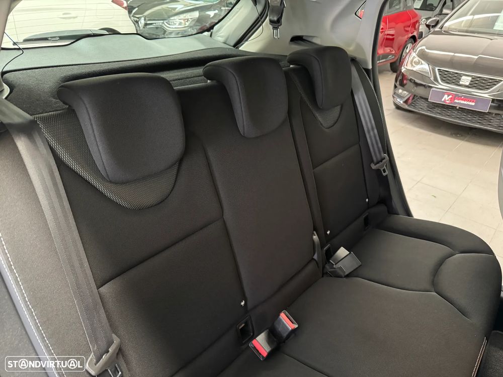 Renault Clio Energy dCi 90 Start & Stop Experience - 19