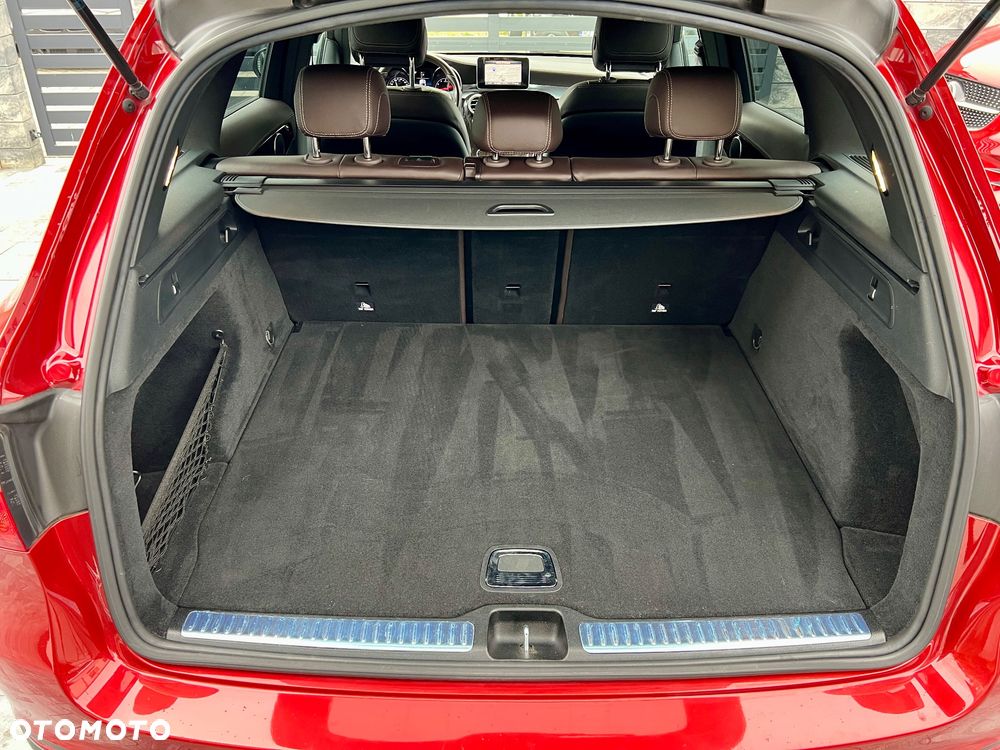 Mercedes-Benz GLC 250 4Matic 9G-TRONIC Exclusive - 26