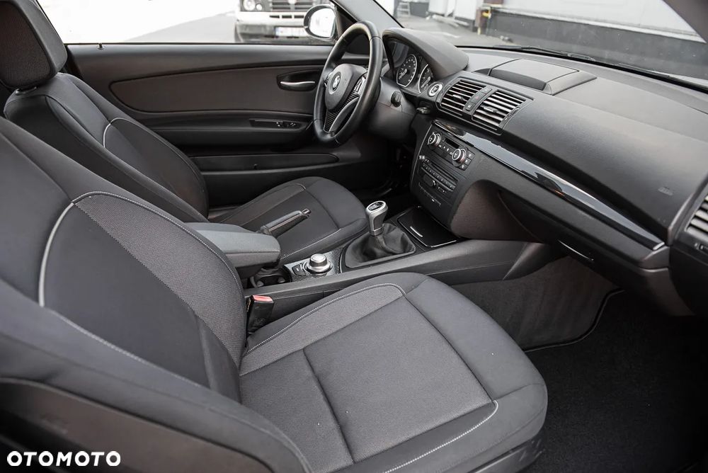 BMW Seria 1 - 22