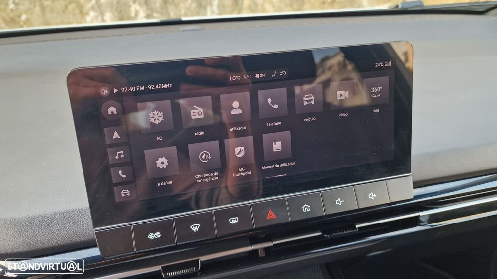MG MG4 64 kWh Luxury - 26