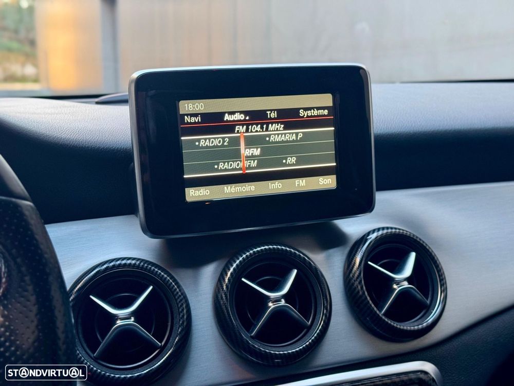 Mercedes-Benz CLA 180 - 38