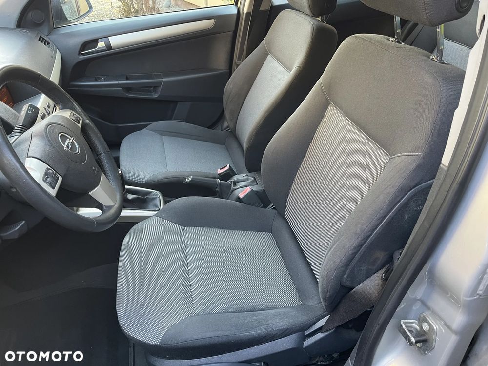 Opel Astra - 12