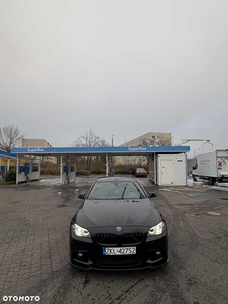 BMW Seria 5 520d xDrive - 6