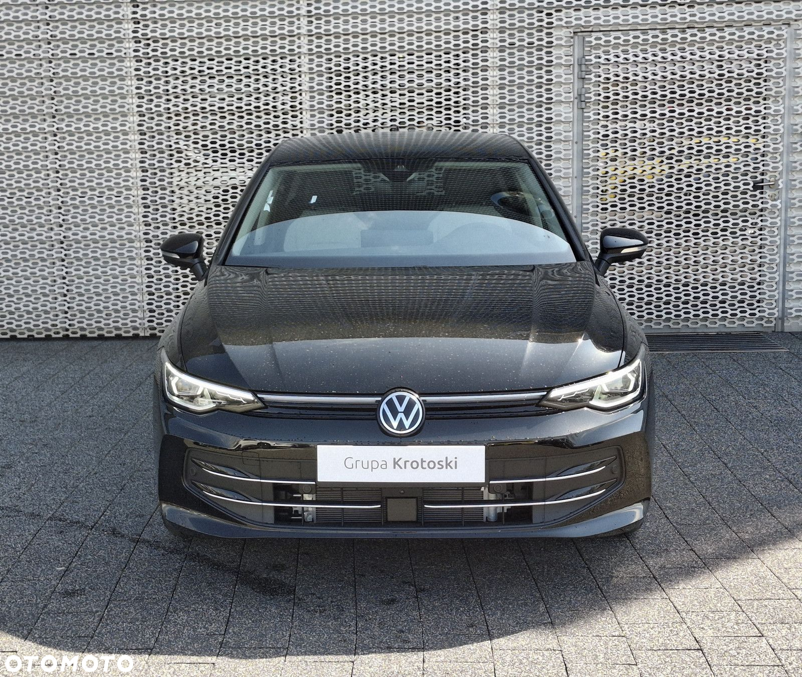 Volkswagen Golf - 2