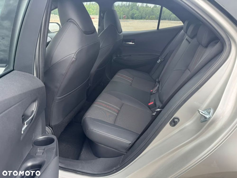 Toyota Corolla 2.0 Hybrid GR Sport - 18