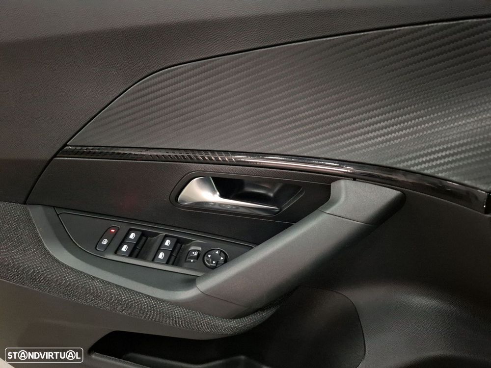 Peugeot 2008 1.2 PureTech Style - 22