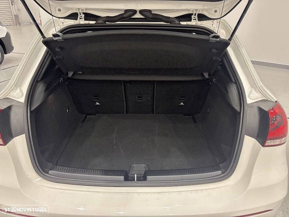 Mercedes-Benz A 160 AMG Line - 6