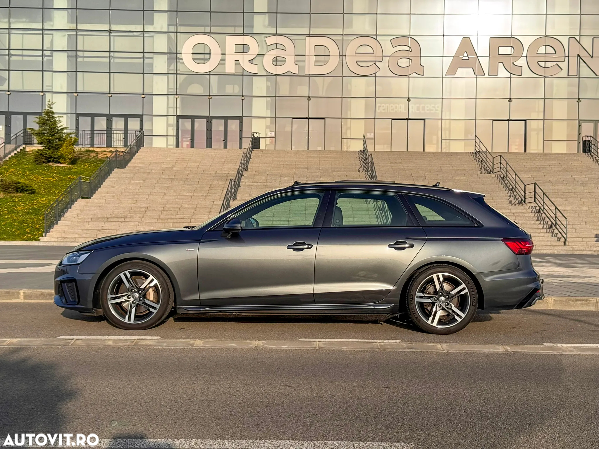 Audi A4 Avant 2.0 40 TFSI S tronic MHEV S Line - 12