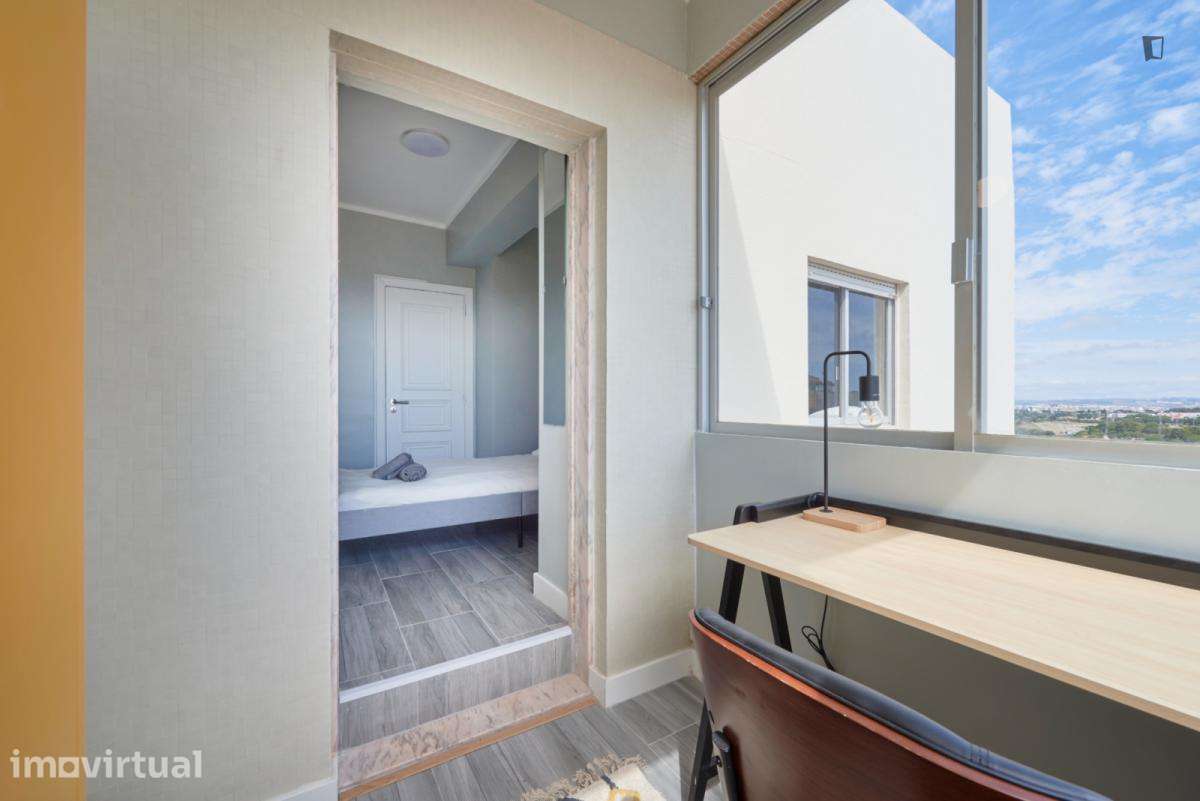 Quarto - localizado em Olaias Lisbon - Grande imagem: 4/21