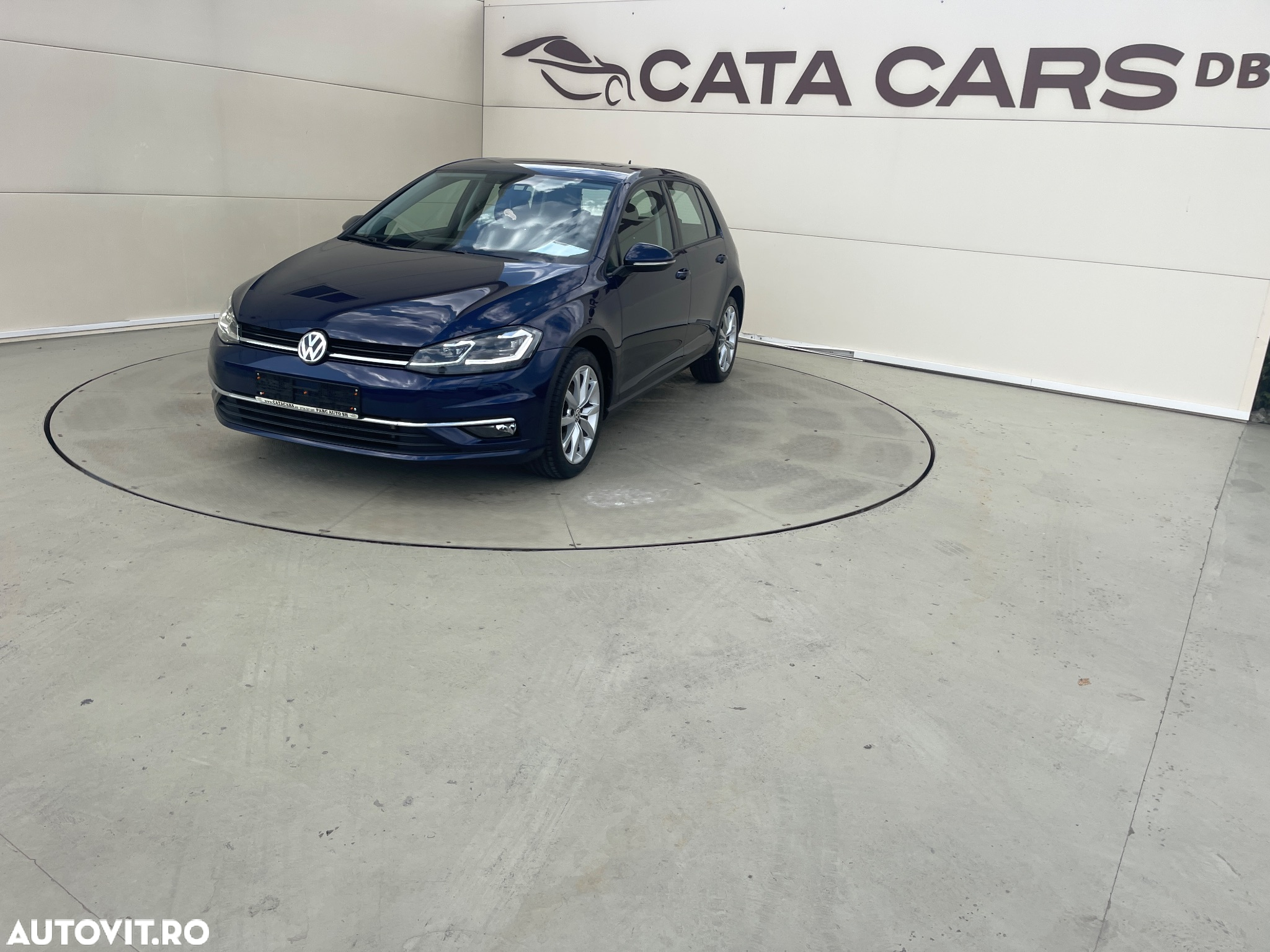 Volkswagen Golf 2.0 TDI (BlueMotion Technology) Highline - 3