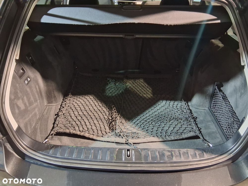 BMW Seria 3 318i Edition Lifestyle - 10