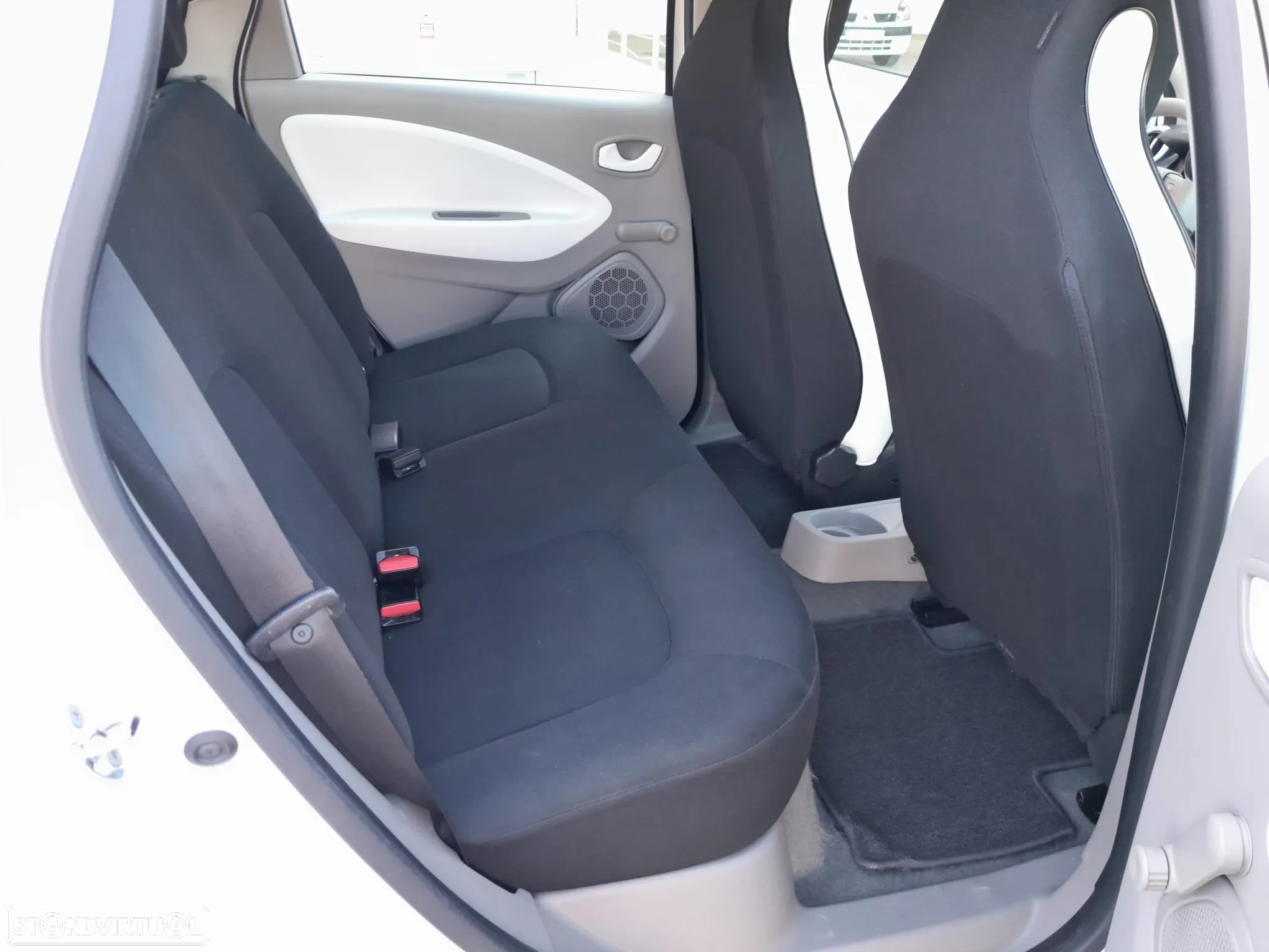 Renault Zoe (c/ Bateria) 41 kwh Life - 17