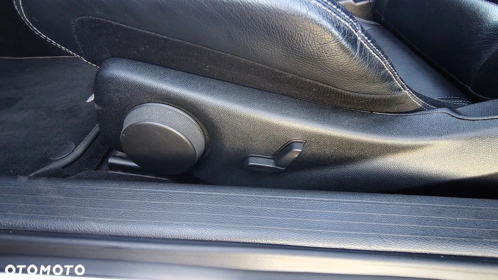 Mercedes-Benz Klasa E 250 CGI BlueEFFICIENCY Automatik Elegance - 20