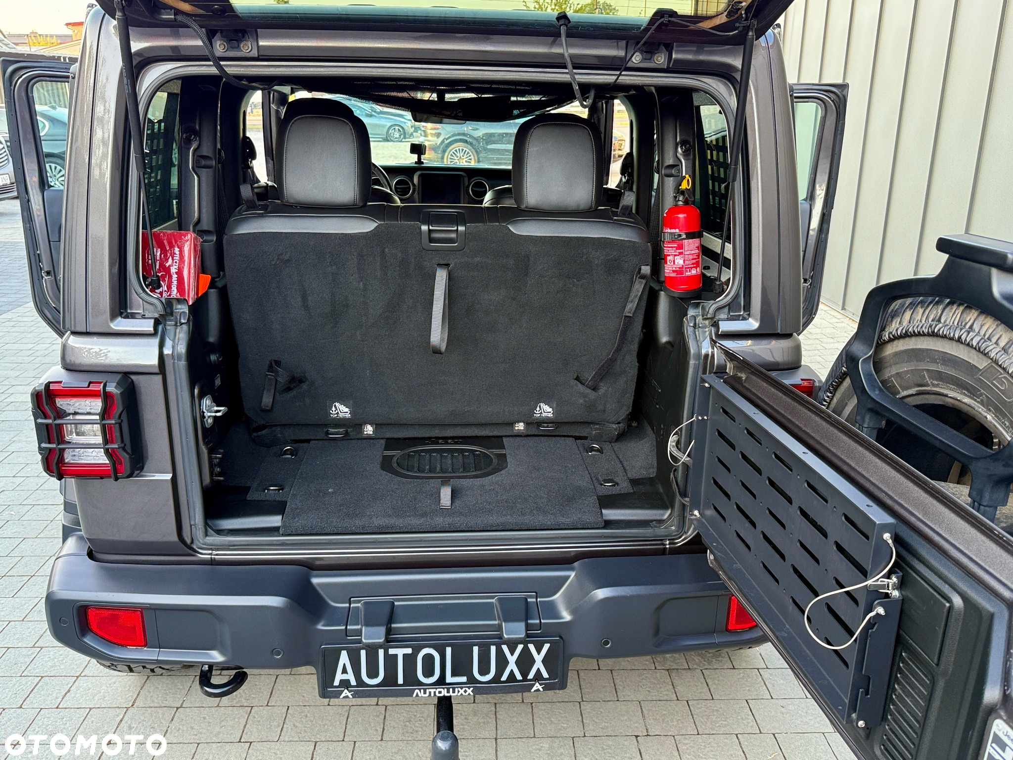 Jeep Wrangler 2.2 CRD Sahara - 31