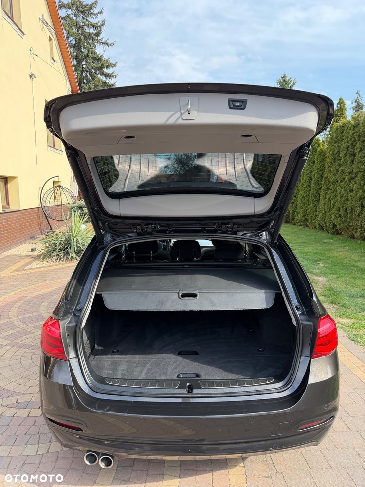 BMW Seria 3 320d Efficient Dynamics Edition Blue Perf Sport Line - 22