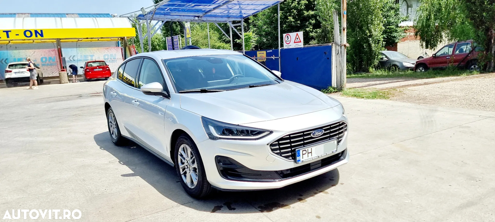Ford Focus 1.0 EcoBoost Titanium X - 3