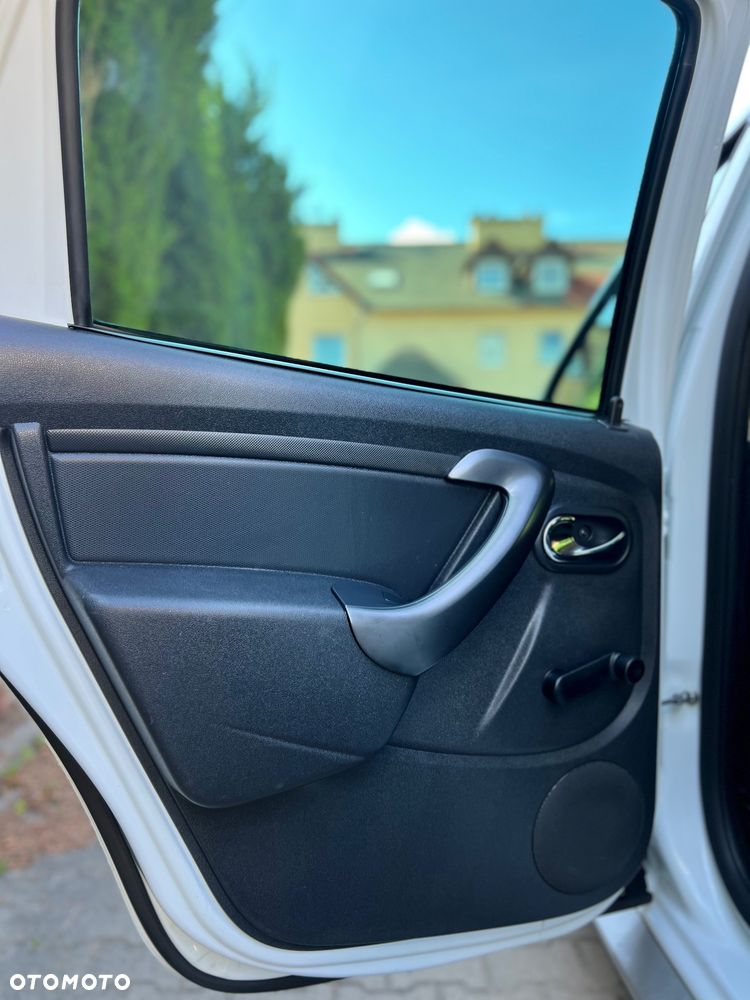 Dacia Duster 1.6 16V 4x2 Prestige - 24