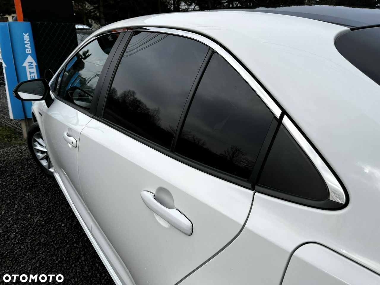 Toyota Corolla - 13