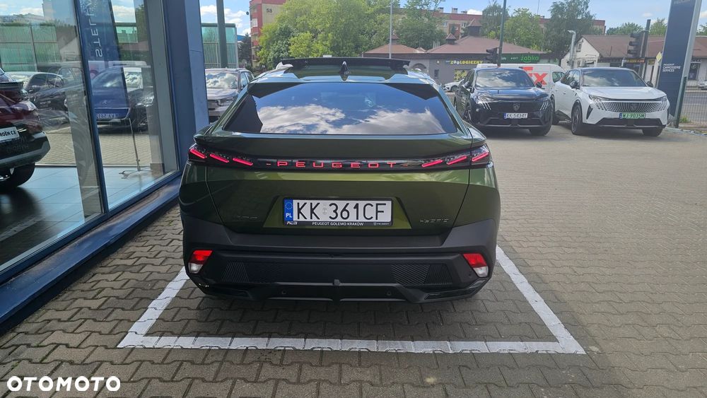 Peugeot 408 - 15