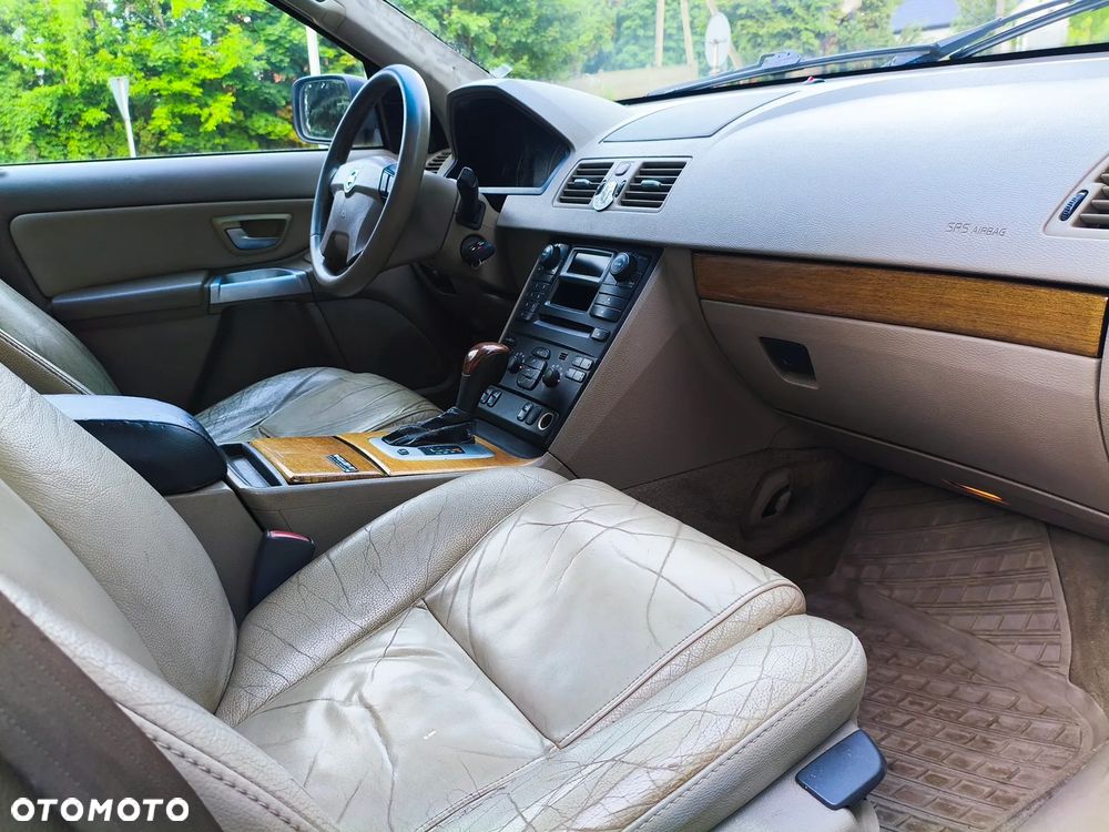Volvo XC 90 - 7