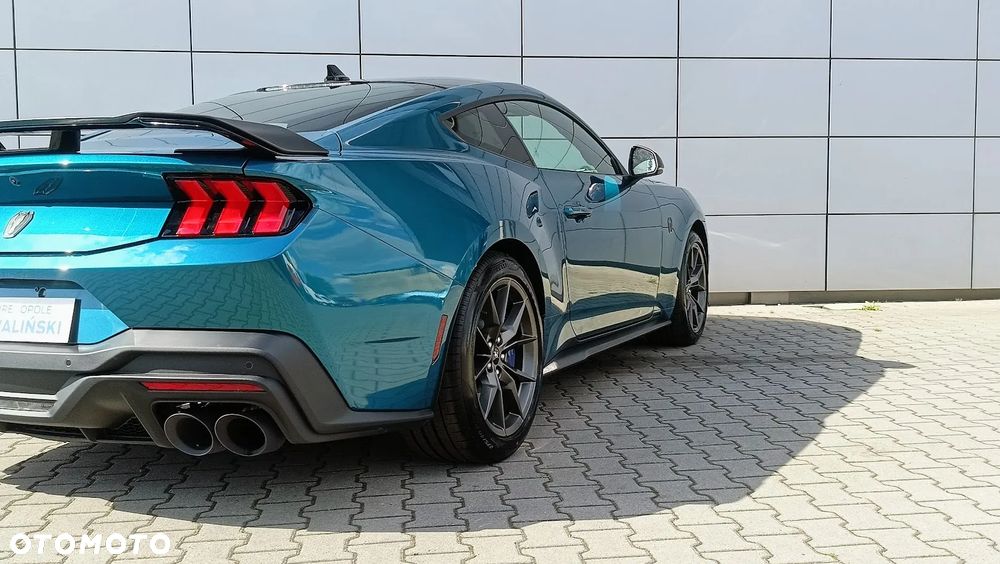 Ford Mustang - 12