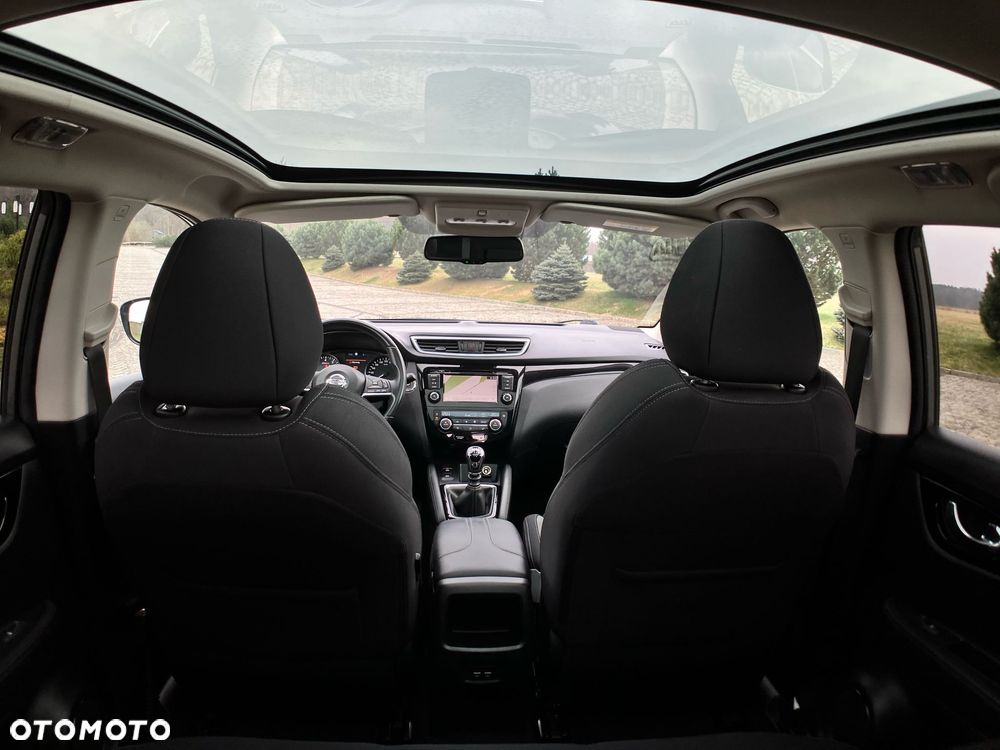 Nissan Qashqai 1.3 DIG-T N-CONNECTA - 25