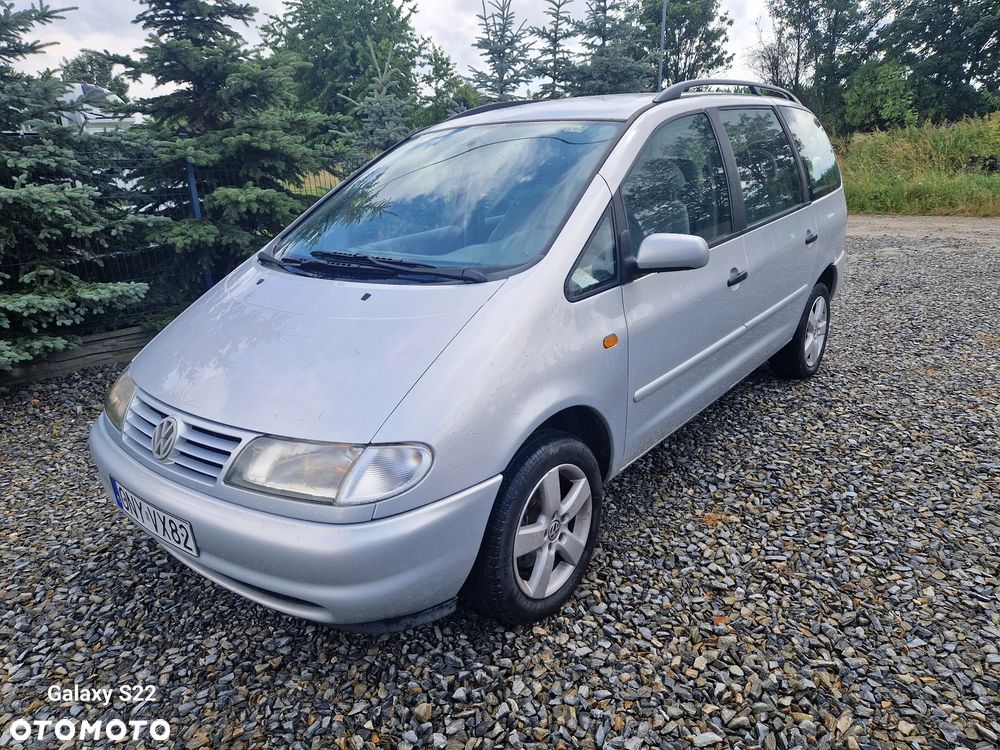Volkswagen Sharan 1.9 TDI Comfortline - 1