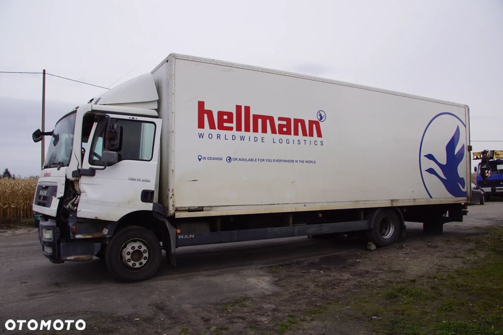 Auto na części - MAN TGM 15.250 6.9 250 KM D0836 LFL60 ZF 12AS1210TO 2009R Silnik Skrzynia Drzwi Zderzak Lusterko Lampa Osłona Owiewka Winda Deska Kokpit Sterownik Moduł Czujnik Licznik Kierownica Panel - 4