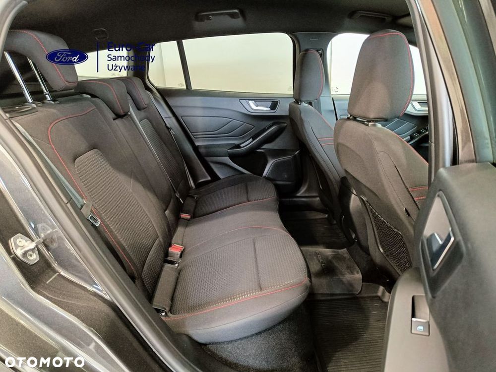 Ford Focus 1.5 EcoBlue Start-Stopp-System ST-LINE STYLE - 30