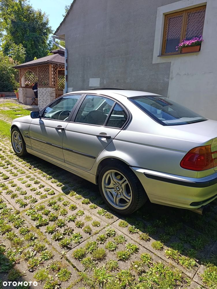 BMW Seria 3 - 11