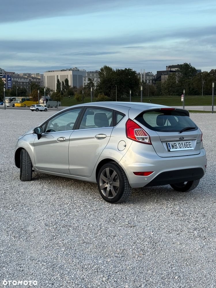 Ford Fiesta 1.5 TDCi Titanium - 4