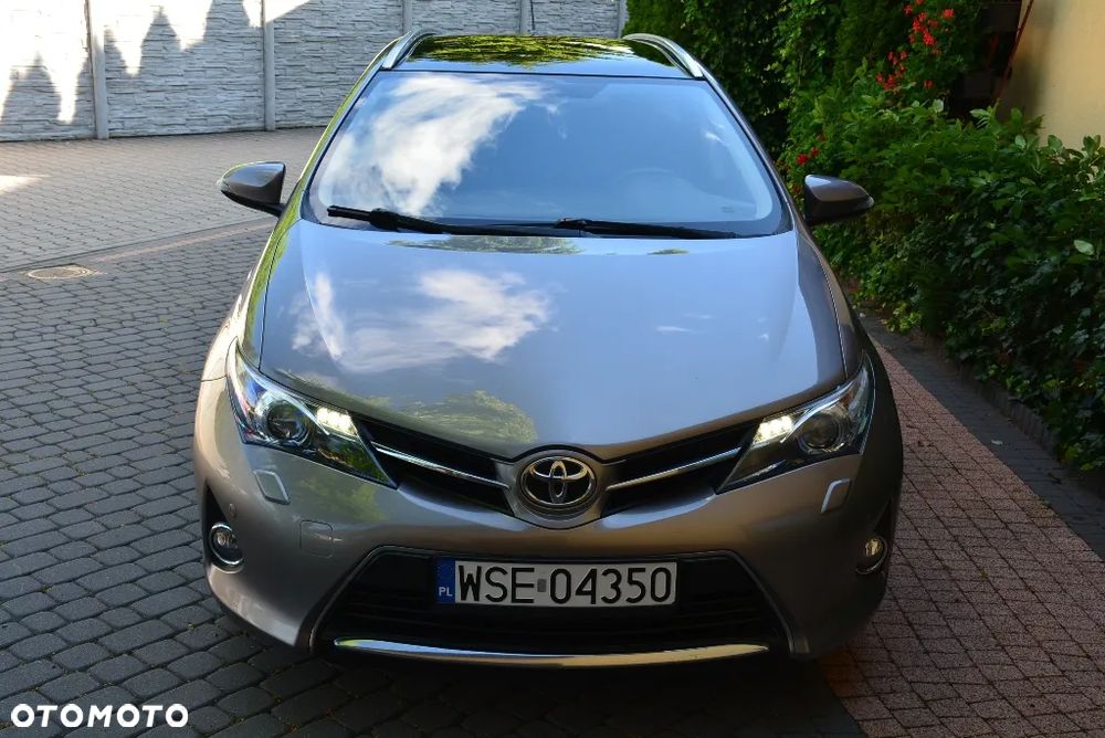 Toyota Auris 1.6 Premium Comfort MS - 16
