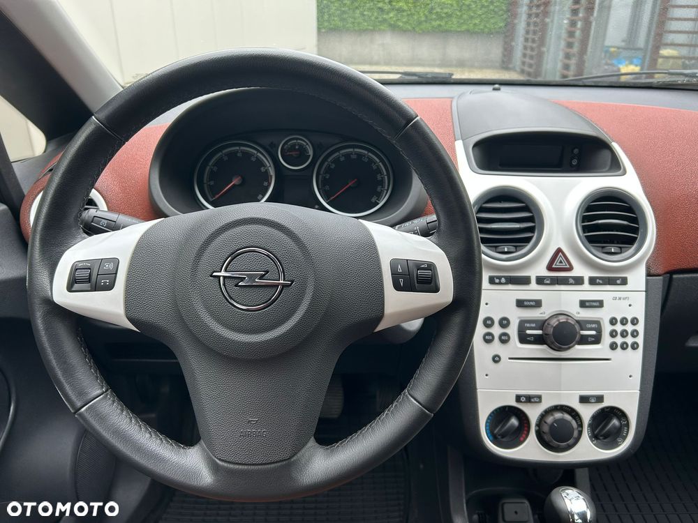 Opel Corsa 1.4 16V Cosmo - 16