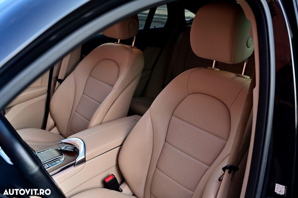 Mercedes-Benz GLC Coupe 300 4MATIC - 12