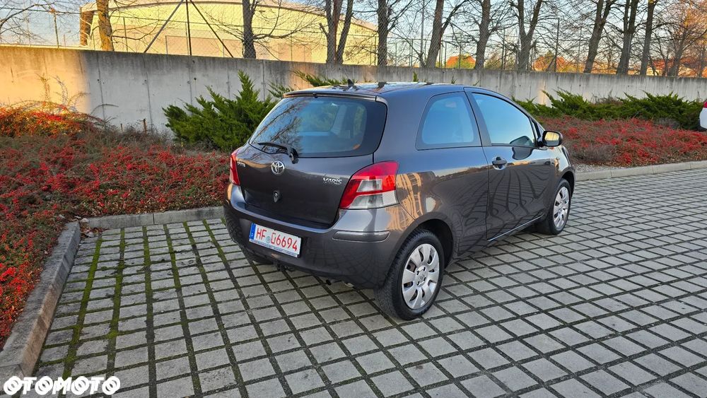 Toyota Yaris - 38