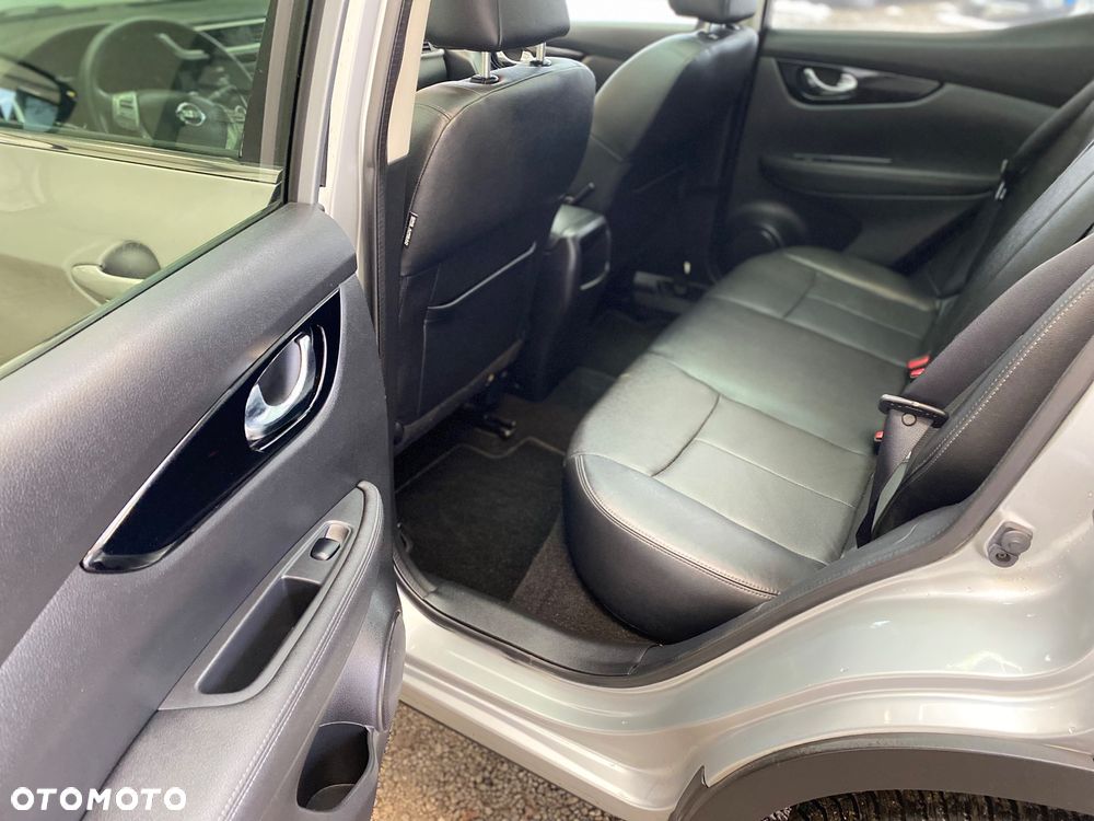Nissan Qashqai 1.6 DCi Xtronic N-Connecta - 15