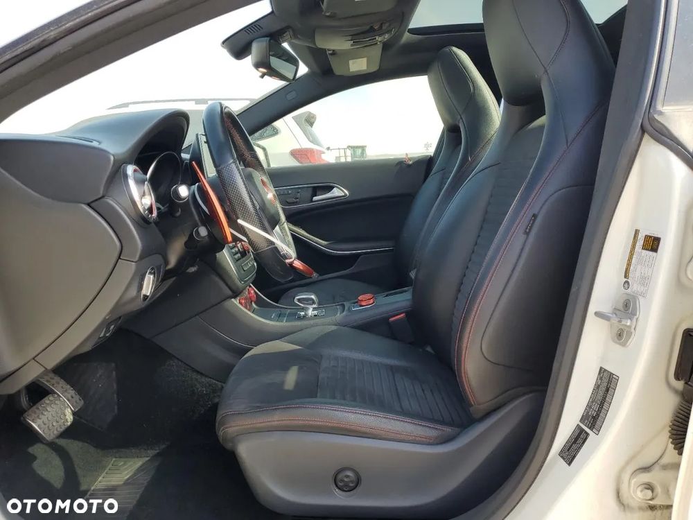 Mercedes-Benz CLA - 7