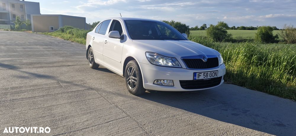 Skoda Octavia 1.6 TDI Ambiente - 1