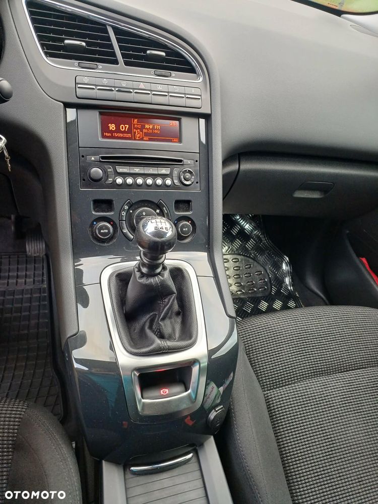 Peugeot 5008 HDI FAP 150 Style - 8