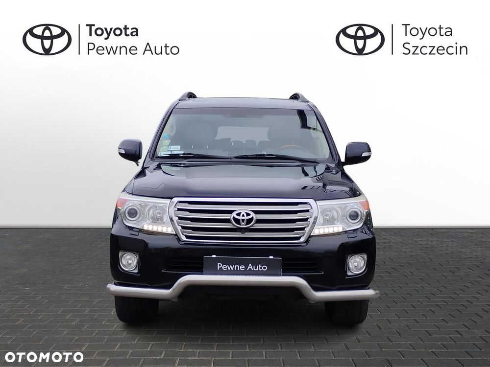 Toyota Land Cruiser - 2