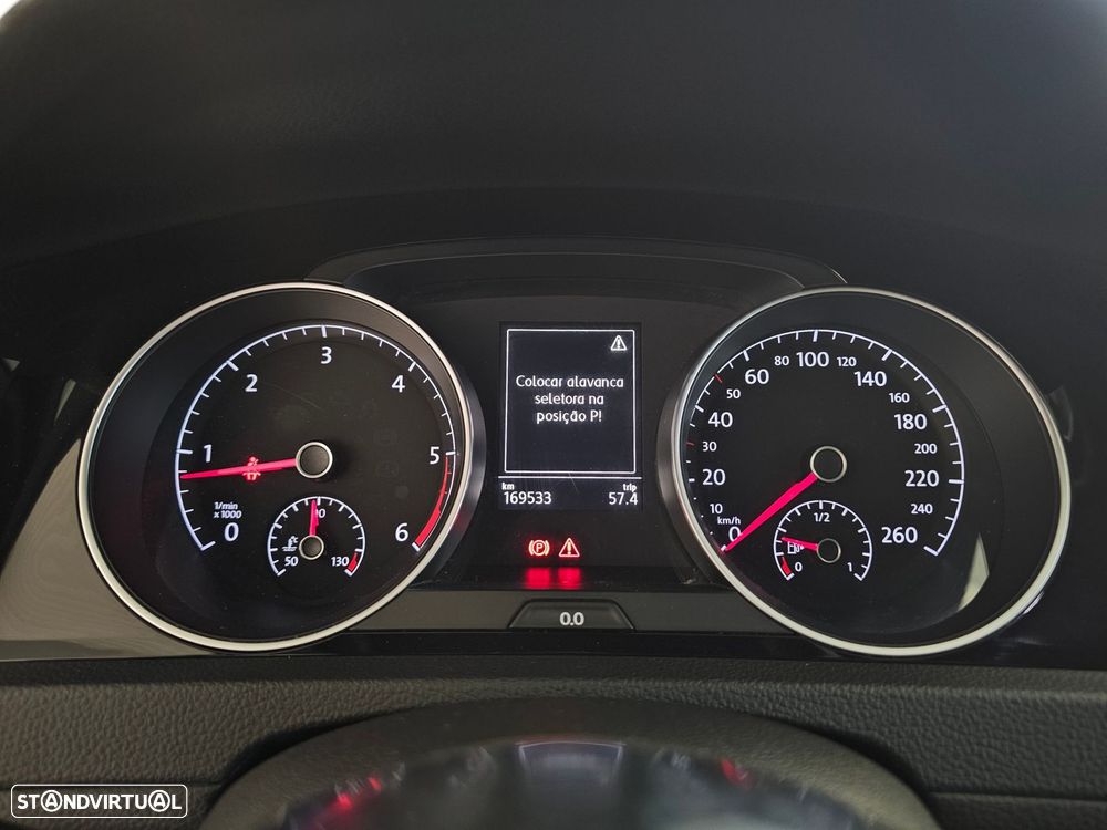 VW Golf 1.6 TDi R-Line DSG - 8